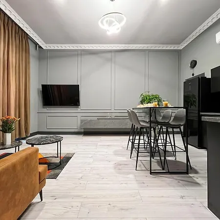 Ludovika 93 M2 아파트 *